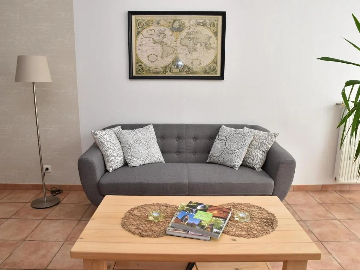 Charmant Gite Avec Piscine, Jardin Et Jeux Enfants Pres De St Pourcain/Sioule - Fr-1-489-57 Cressanges 0*,