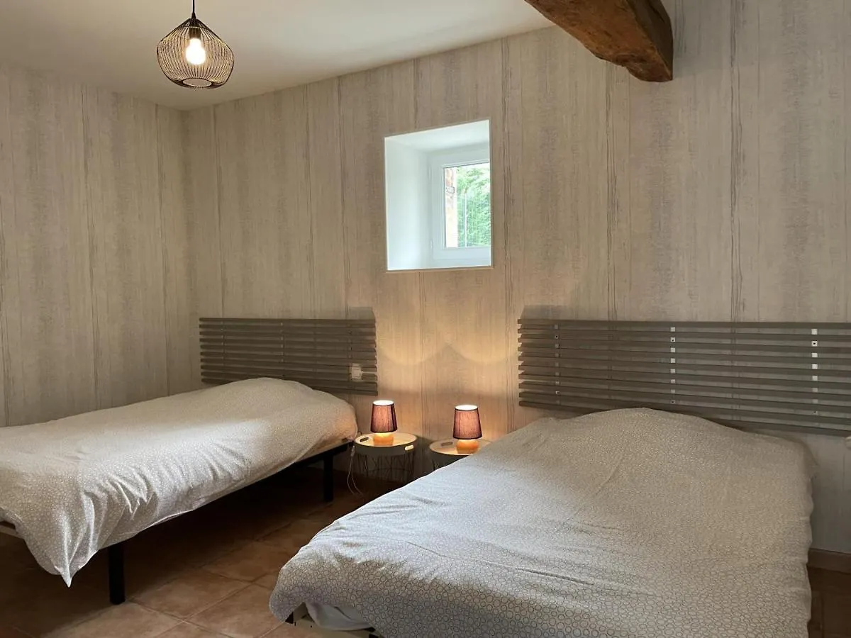 Tatil Evi Charmant Gite Avec Piscine, Jardin Et Jeux Enfants Pres De St Pourcain/Sioule - Fr-1-489-57 Cressanges